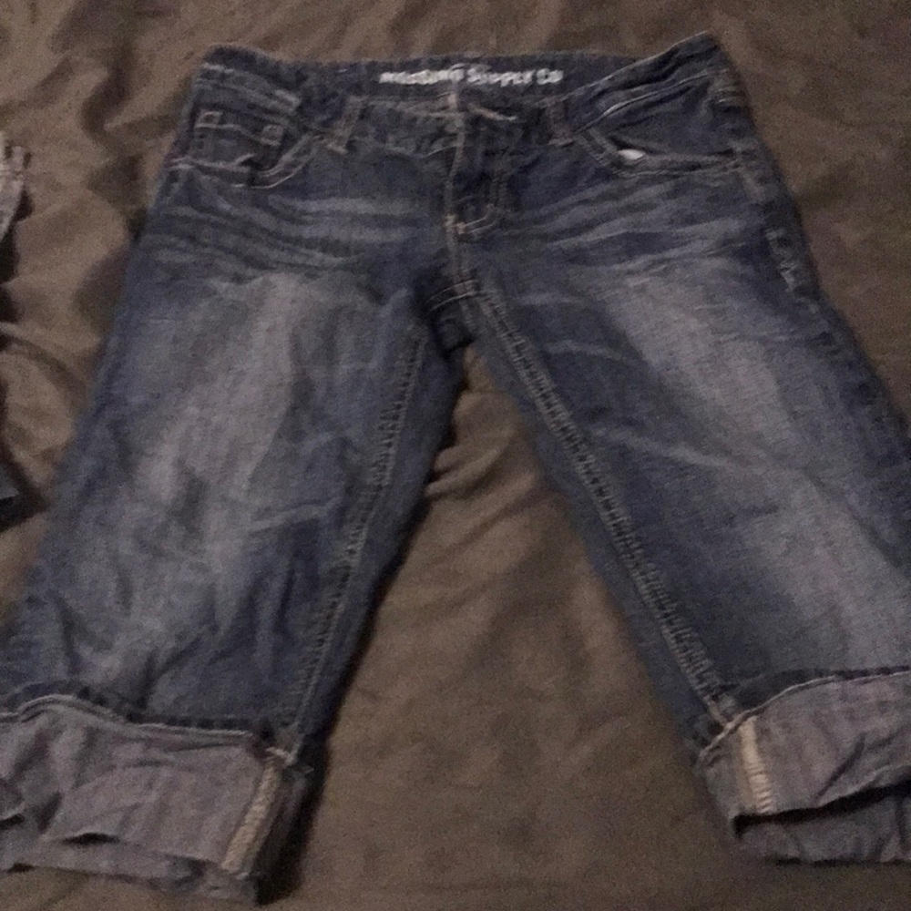 Capri shorts